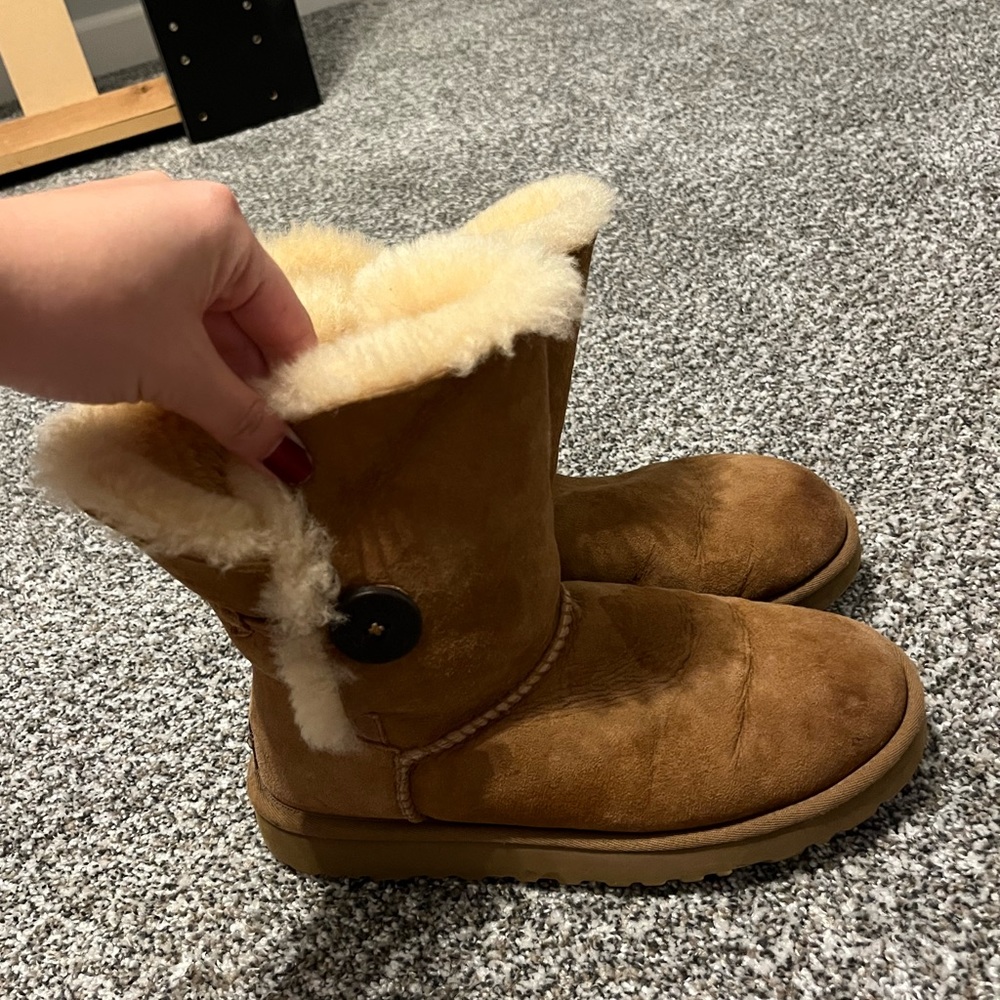 UGGS boots